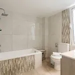 Апартаменти Micasa Shiny Rhodes City